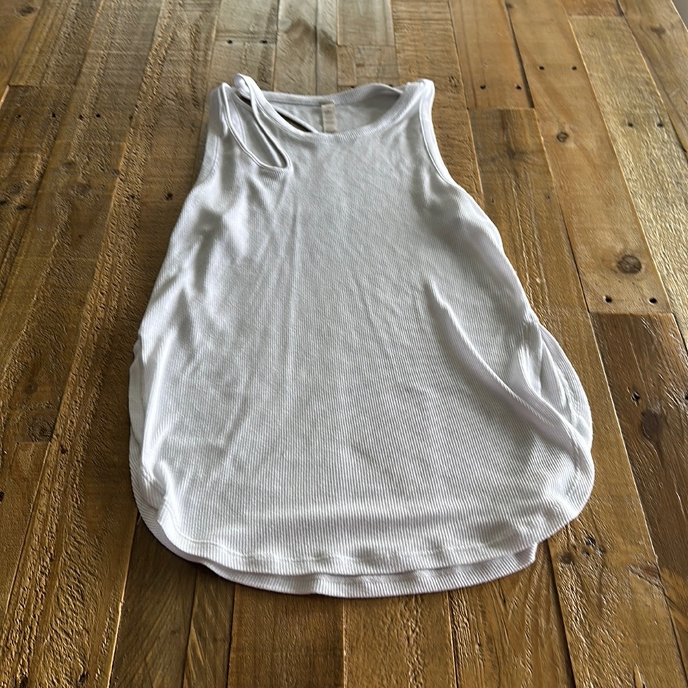 Alo yoga tank top